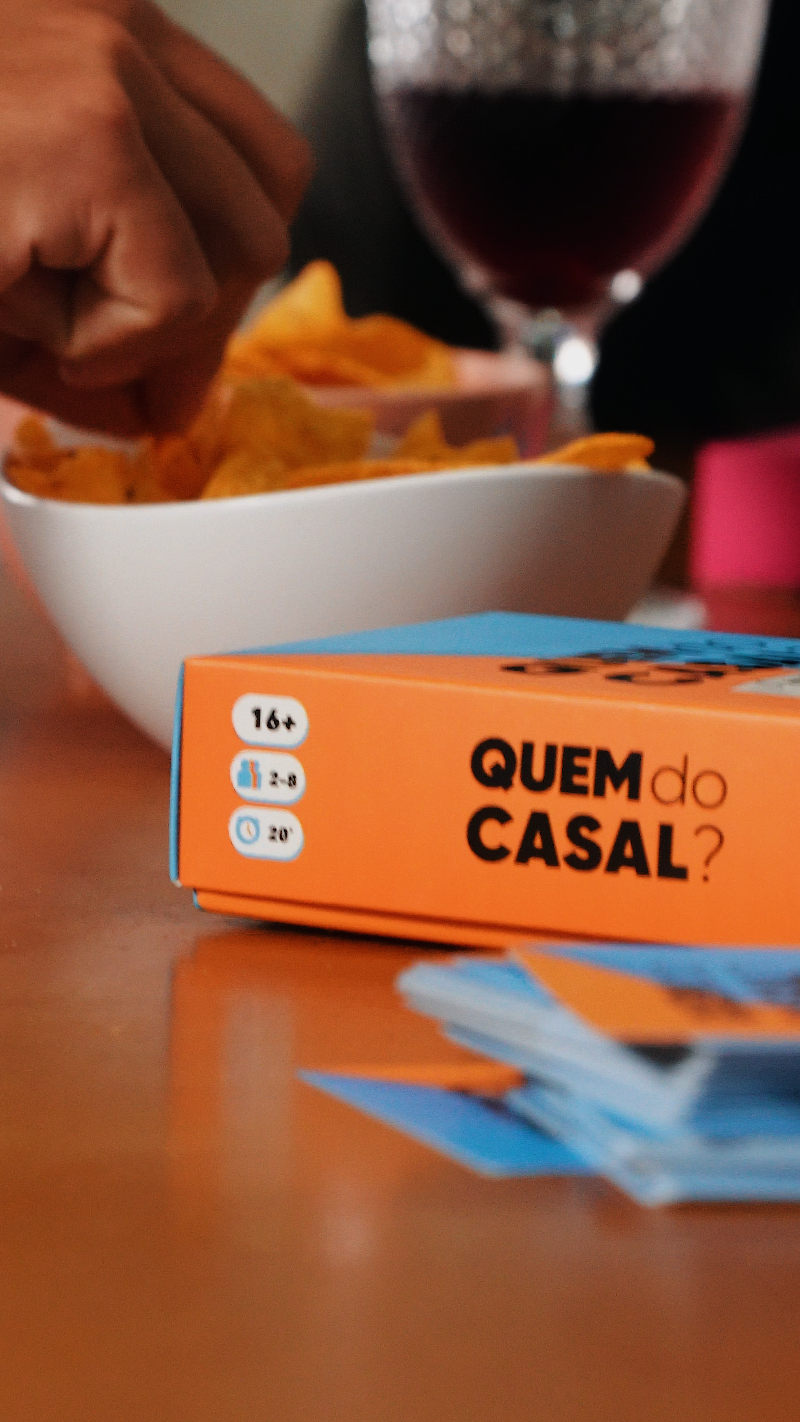 Jogo de Cartas Quem do Casal