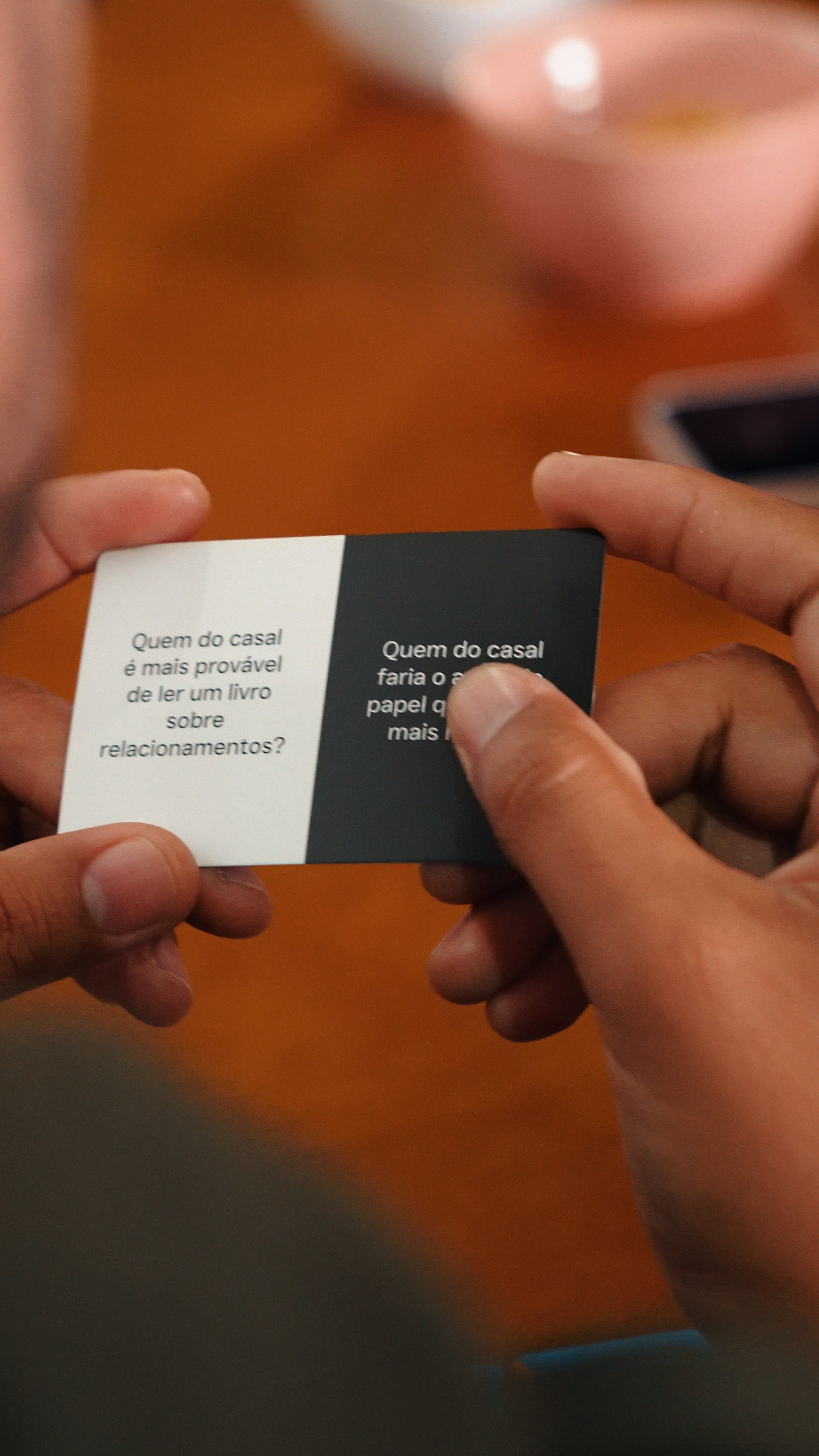 Jogo de Cartas Quem do Casal
